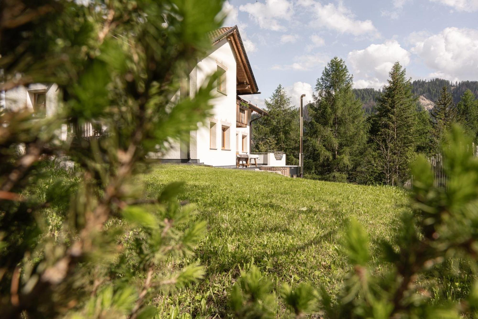 Apartament Ciasa Iachin - Dolomites Dream Retreat San Martino in Badia Zewnętrze zdjęcie