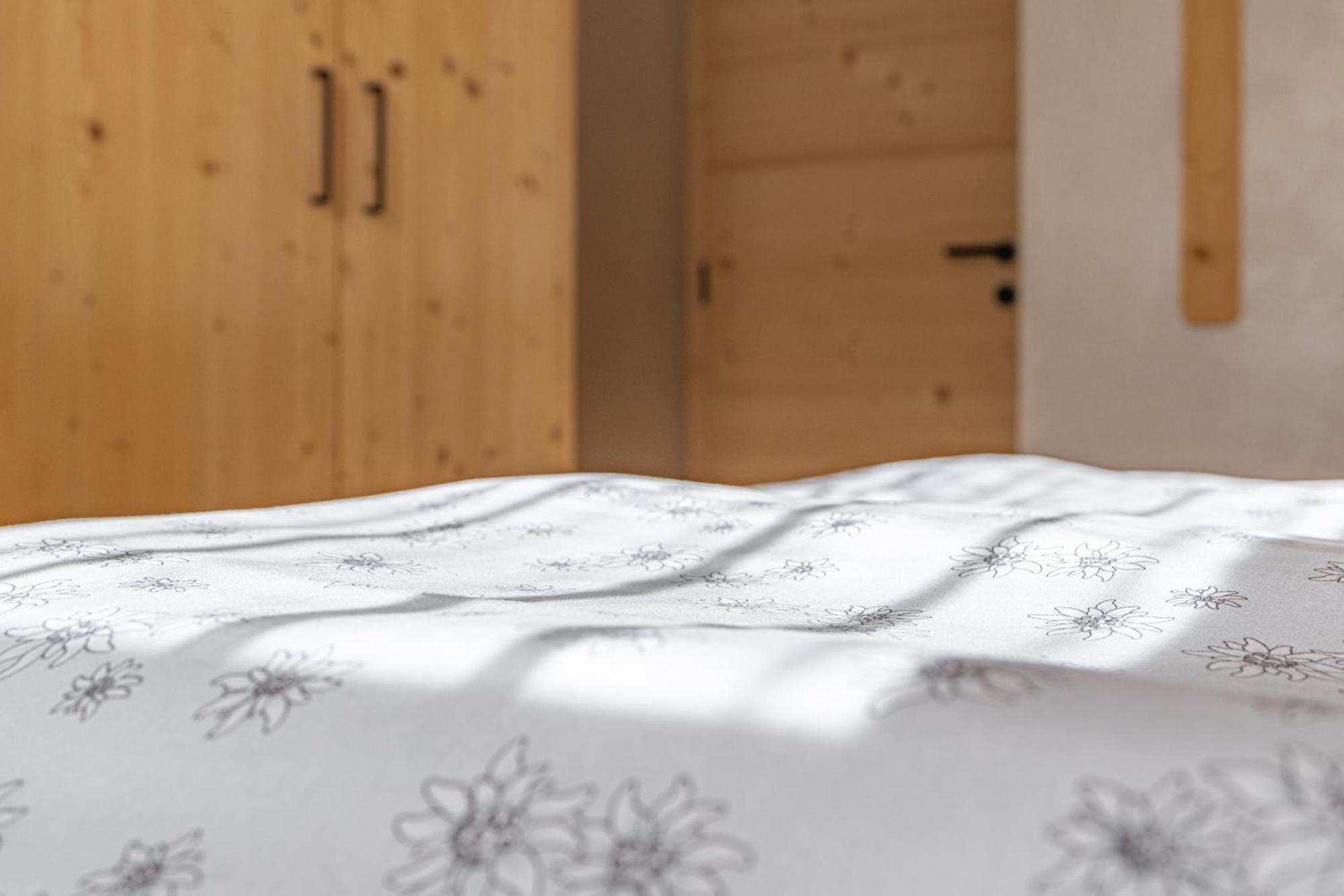 Apartament Ciasa Iachin - Dolomites Dream Retreat San Martino in Badia Zewnętrze zdjęcie
