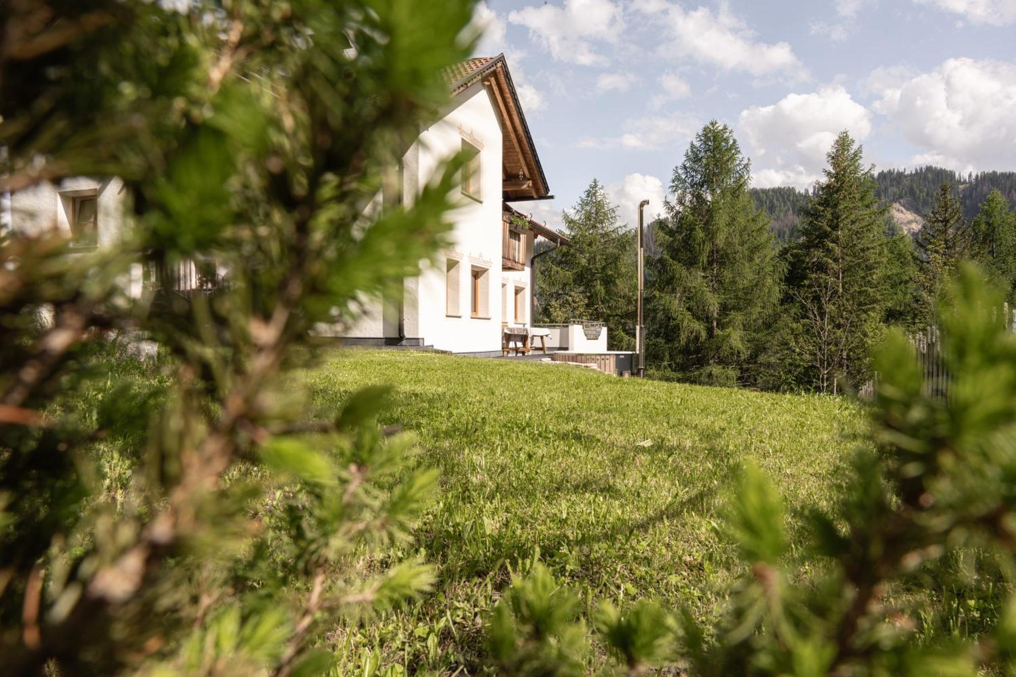 Apartament Ciasa Iachin - Dolomites Dream Retreat San Martino in Badia Zewnętrze zdjęcie